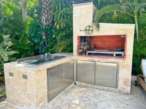 Outdoor kitchen in villa in Casa de Campo