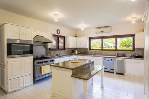 Professional luxury kitchen in villa in Casa de Campo