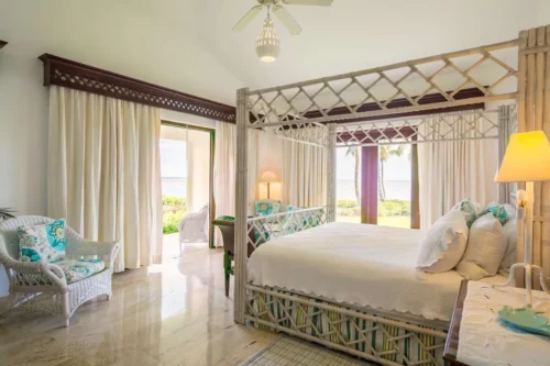 Luxury bedroom with King bed in Casa de Campo