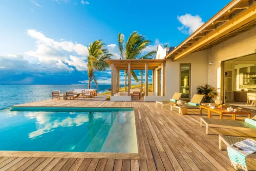 Infinity pool with Beachfront in Bahamas Caribbean