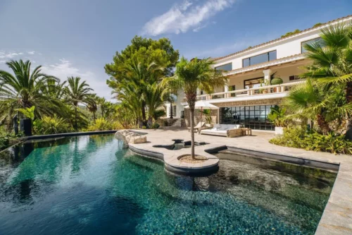 Pool with oceanview in in private home in Ibiza