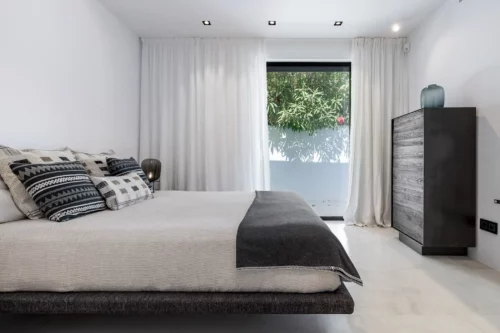 Luxury bedroom with Double bed in Ibiza