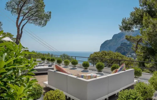 LaDolceVita Capri Island 25