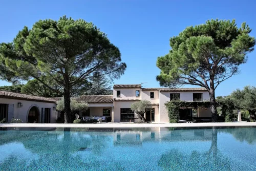 Private home with pool in St Tropez