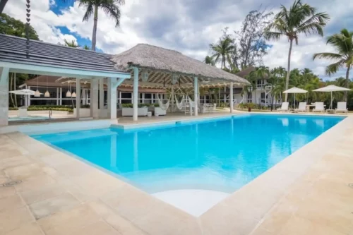 Luxury swimming pool in villa in Casa de Campo