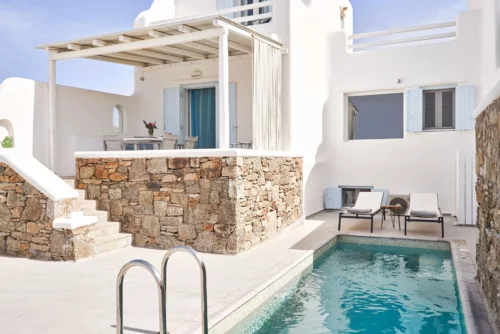 Relax area with pool view in villa in Mykonos