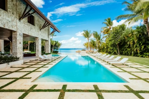 Choose your oceanfront villa with beachfront pool in Casa de Campo