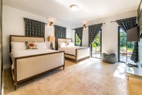 Top bedroom with 2 Queens beds in Casa de Campo