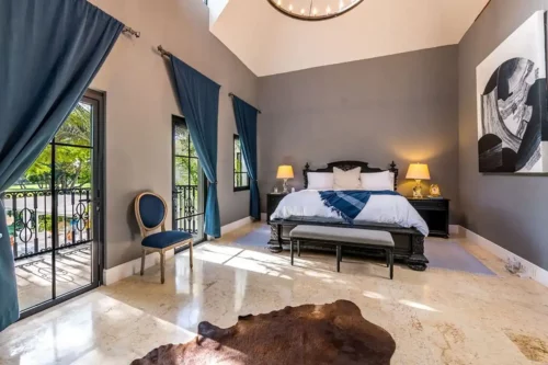 Luxury bedroom with King bed in Casa de Campo