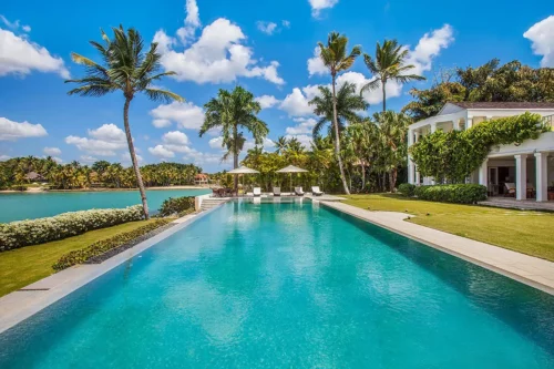 Villa with infinity pool OceanFront