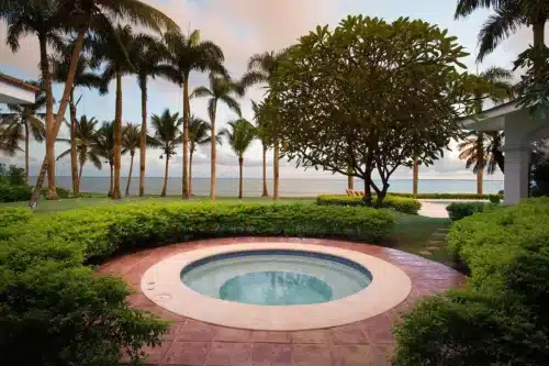 Jacuzzi in private villa in Casa de campo Resort